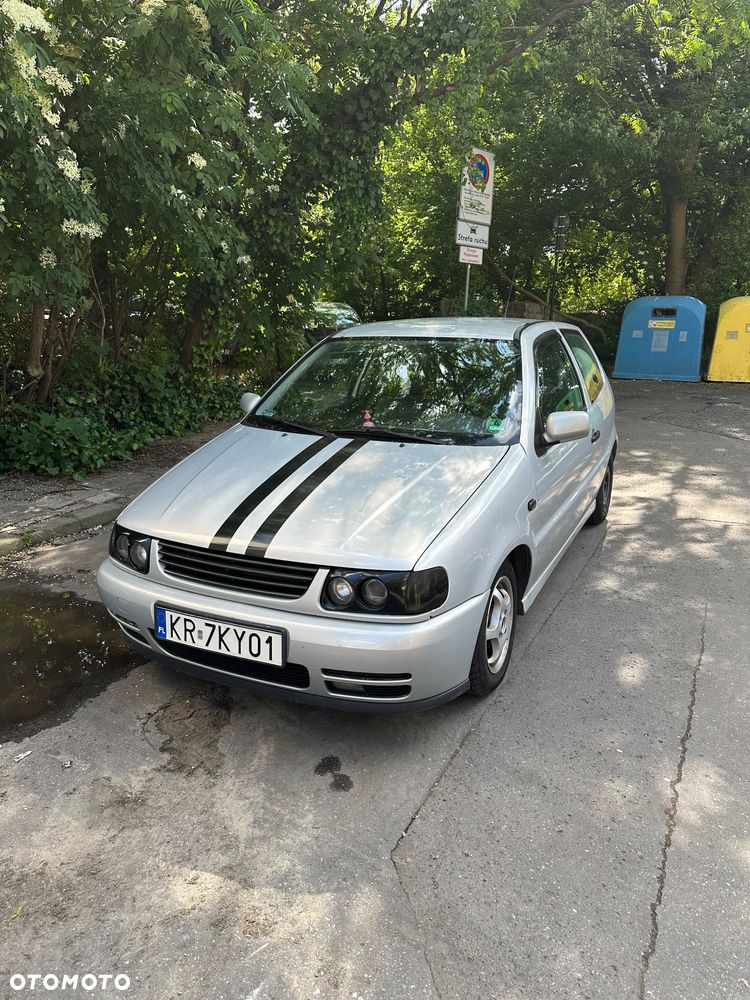 Volkswagen Polo - 1