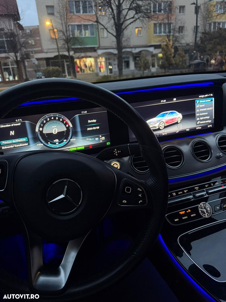 Mercedes-Benz E - 12