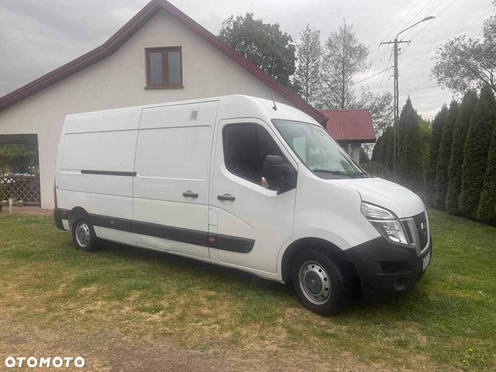Nissan NV 400 - 4