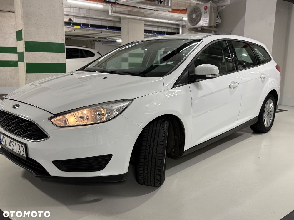 Ford Focus 1.5 TDCi SYNC Edition - 6