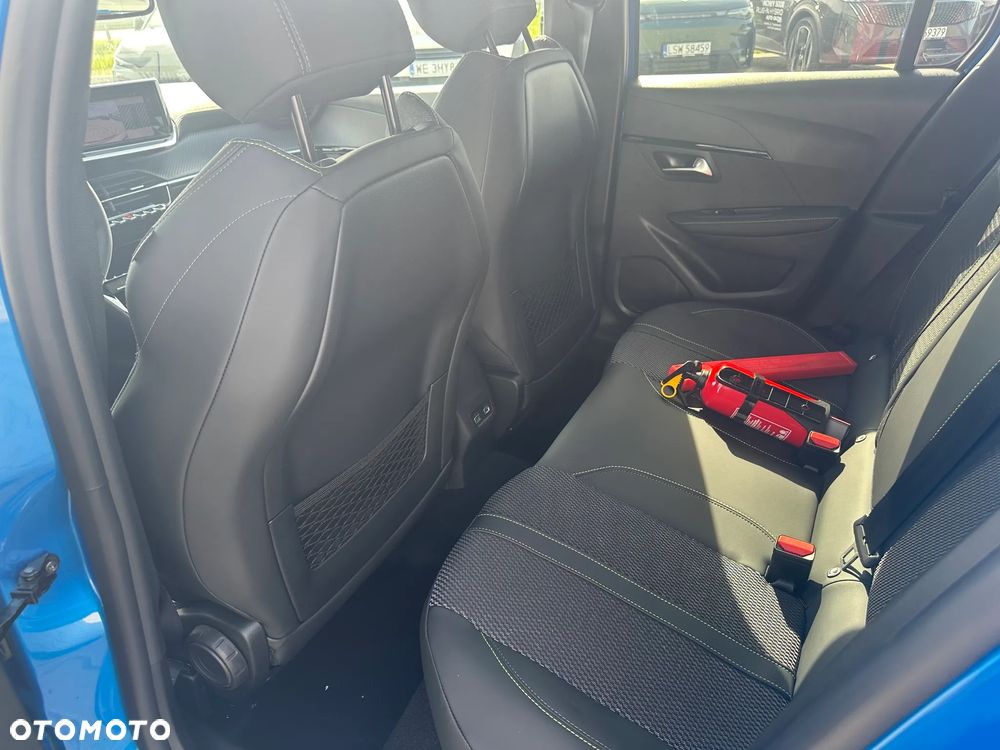 Peugeot 208 1.2 mHEV GT - 24