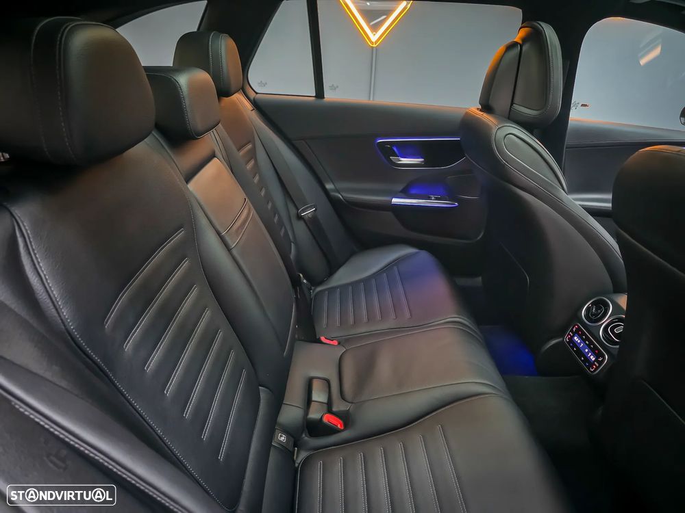 Mercedes-Benz C 220 Station d 9G-TRONIC 4Matic AMG Line - 24
