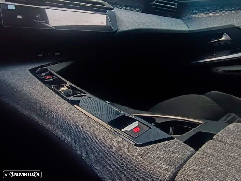 Peugeot E-3008 73 kWh GT - 22