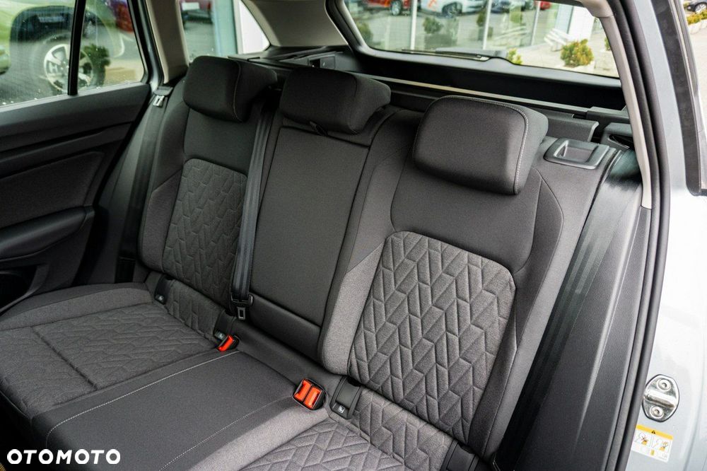 Volkswagen Golf - 16