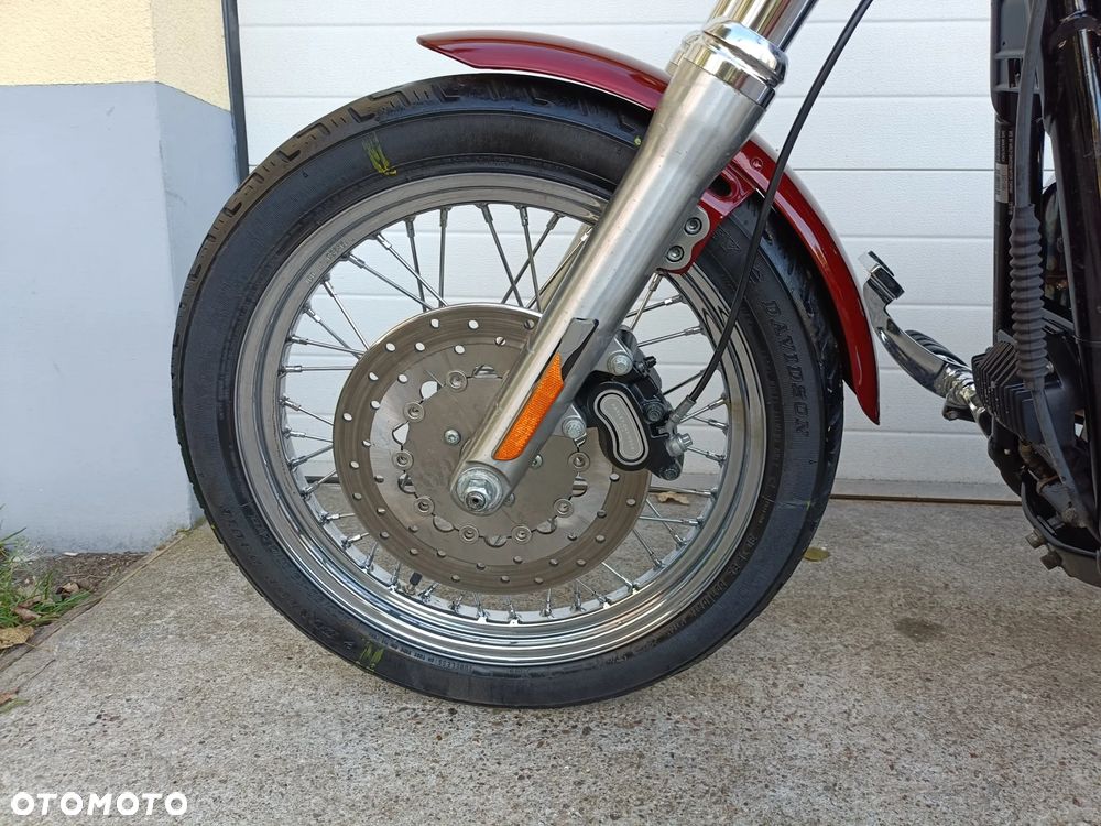 Harley-Davidson Dyna Super Glide - 28