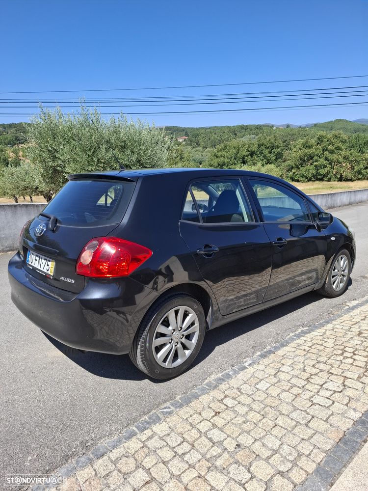 Toyota Auris 1.4 D-4D - 4
