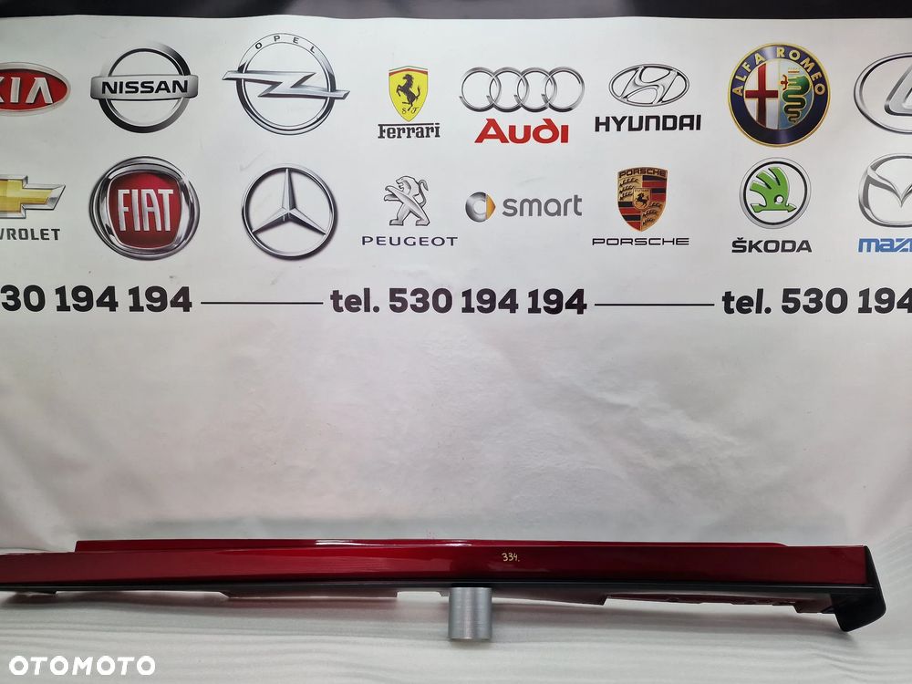 MAZDA 3 GT SPORT LEWA ŁADNA LISTWA PROGOWA / NAKŁADKA PROGU , KOLOR BORDO METALIK , NR BCJH-51P51 , NR AUKCJI PR334 - 1