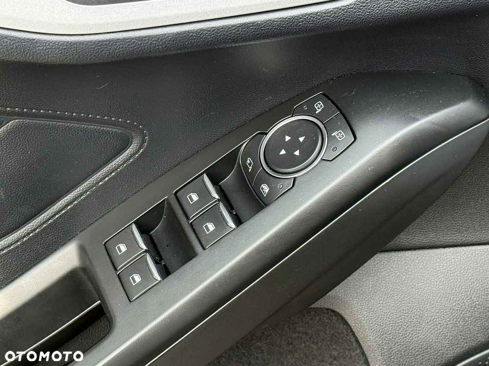 Ford Focus - 11