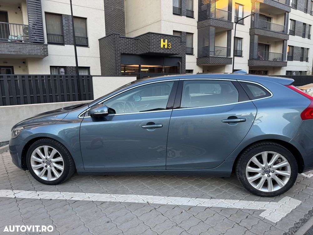 Volvo V40 D2 Summum - 4