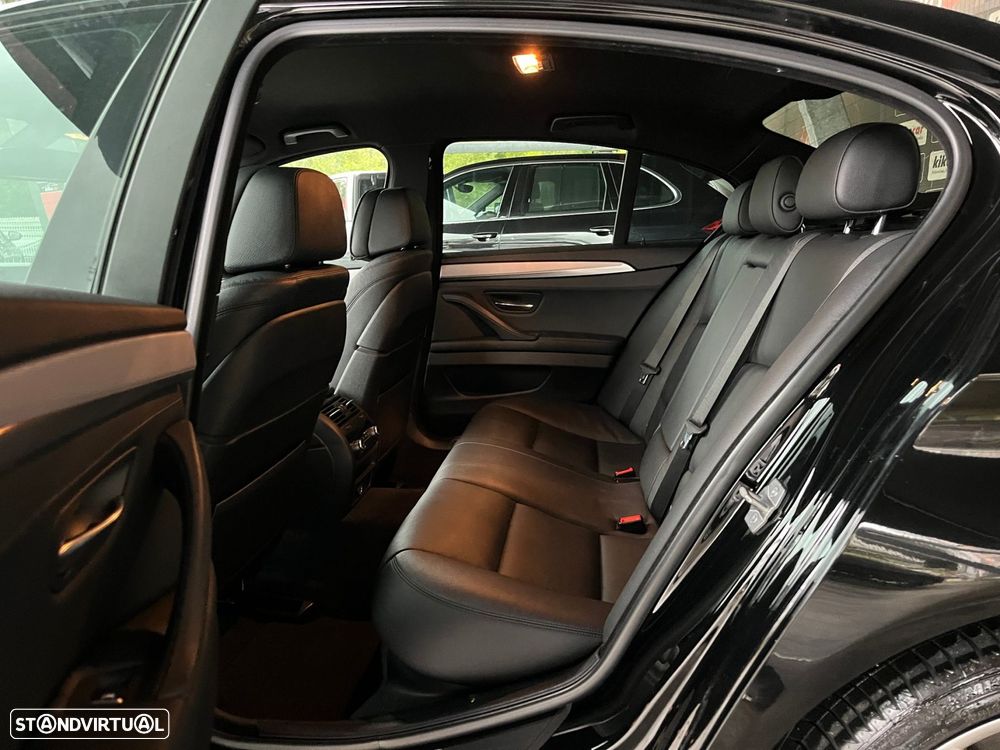 BMW M550d xDrive Auto - 38