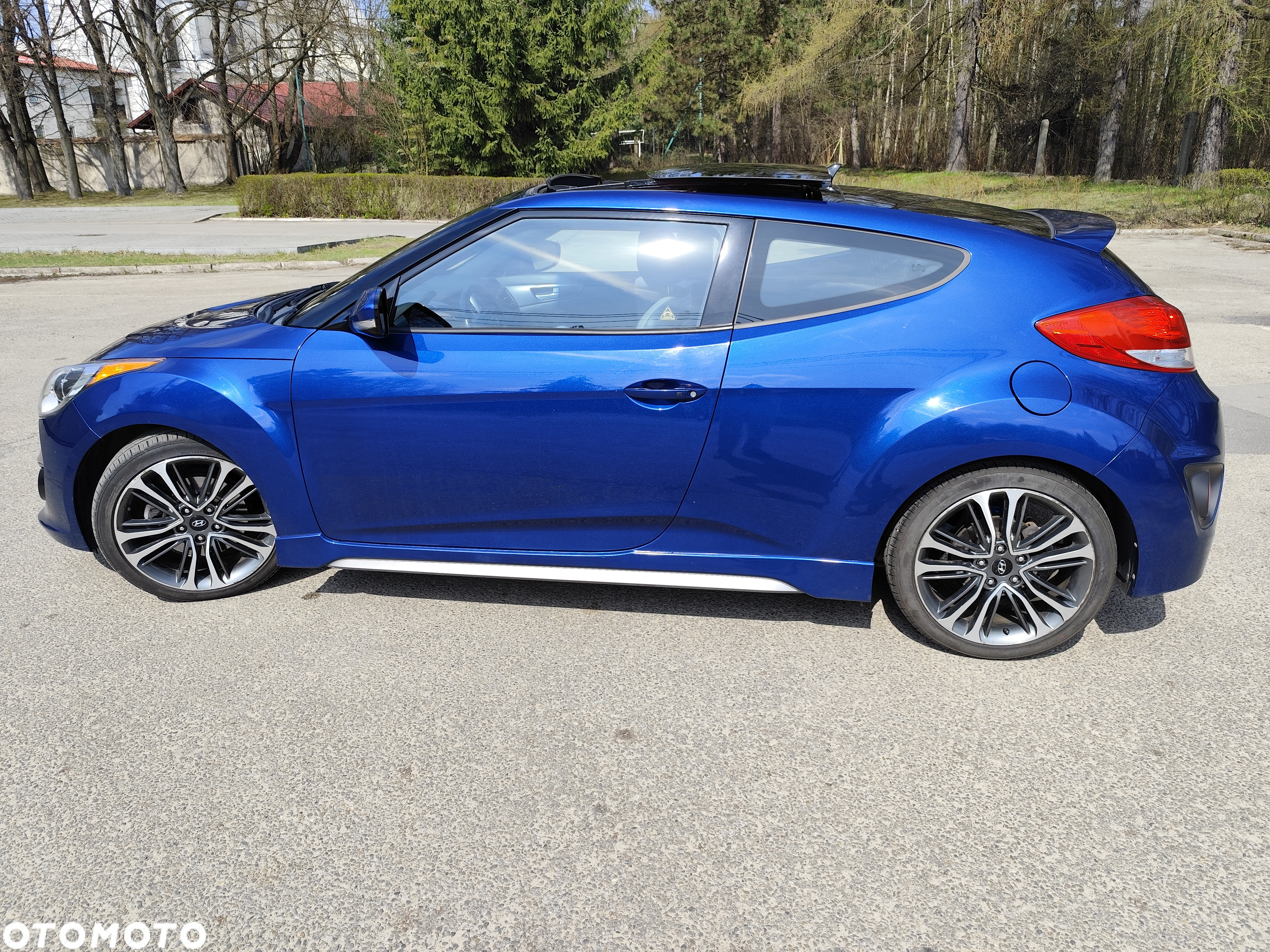 Hyundai Veloster - 16