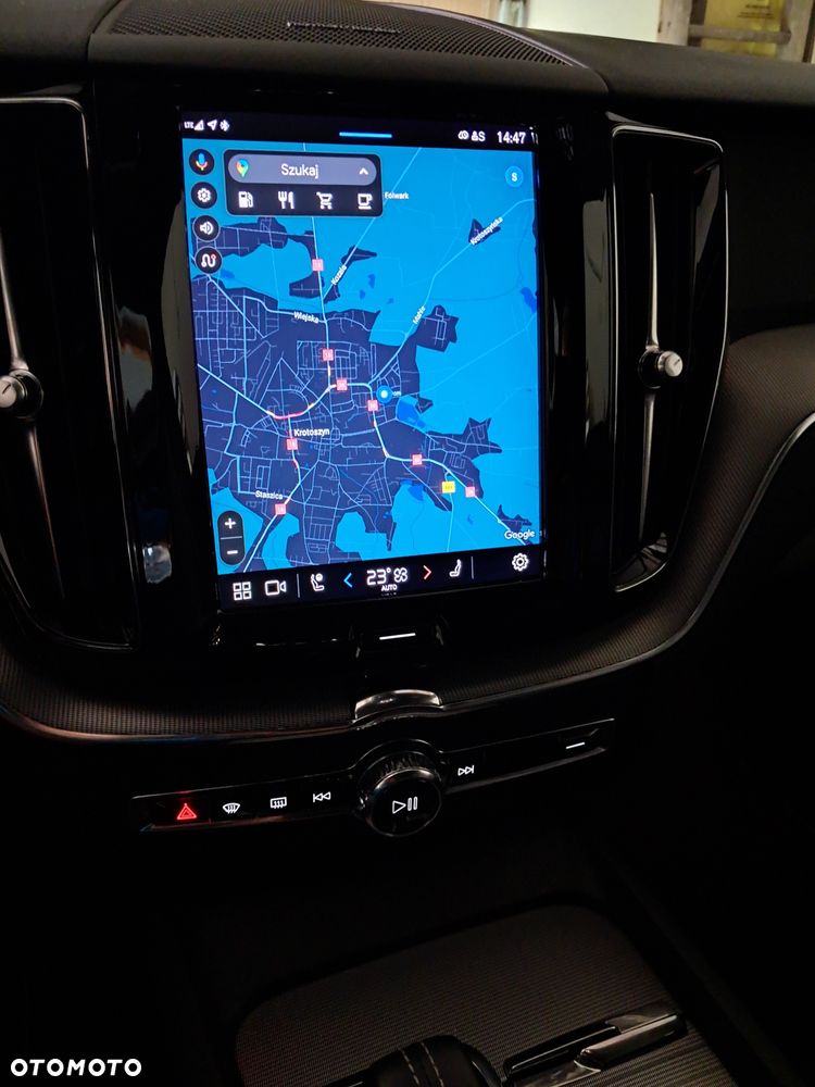 Volvo XC 60 B4 B R-Design - 17
