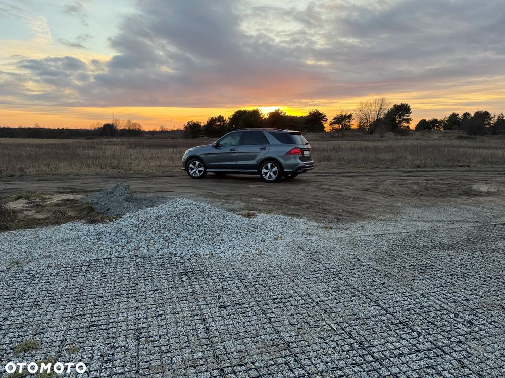 Mercedes-Benz GLE - 4