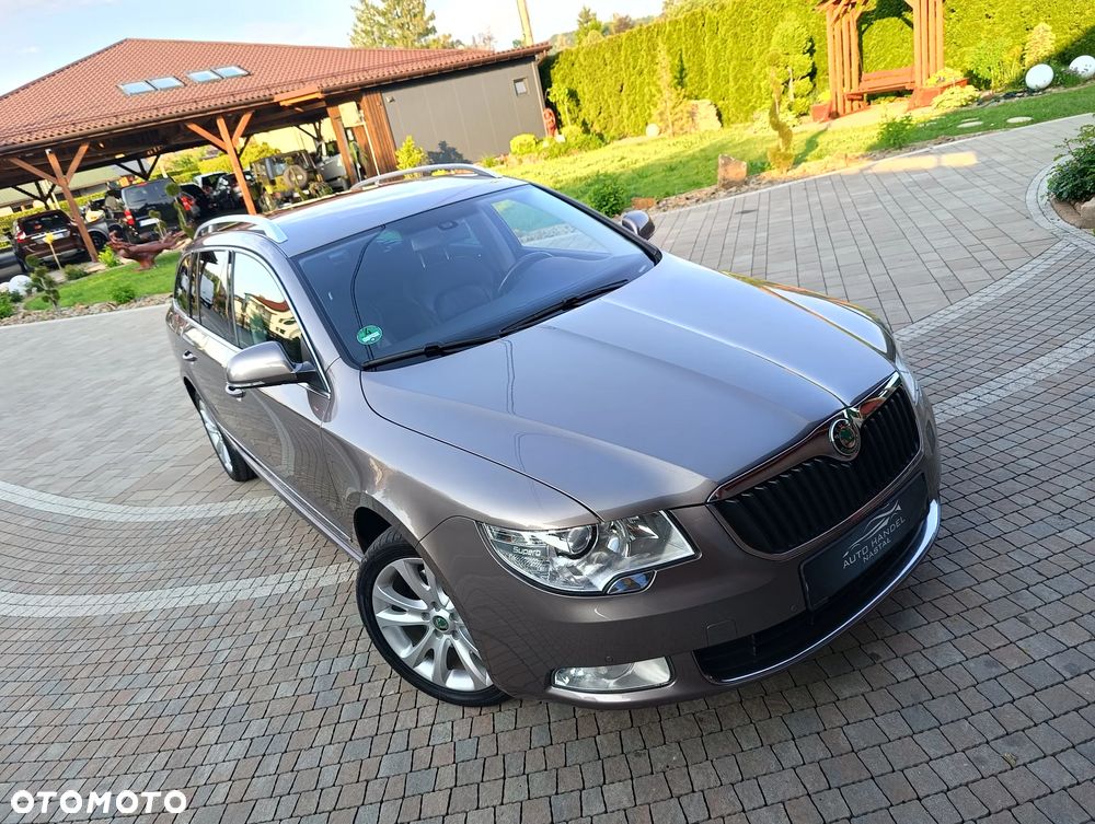 Skoda Superb 2.0 TDI DSG Exclusive - 6