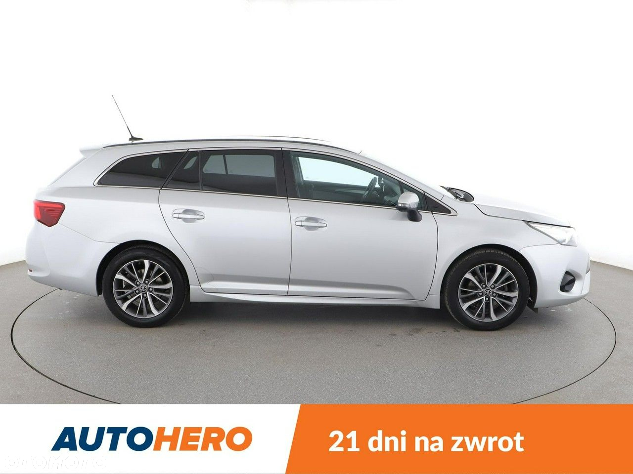 Toyota Avensis 1.8 Business Edition - 9