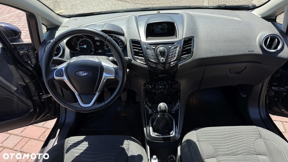 Ford Fiesta 1.0 EcoBoost Titanium - 25