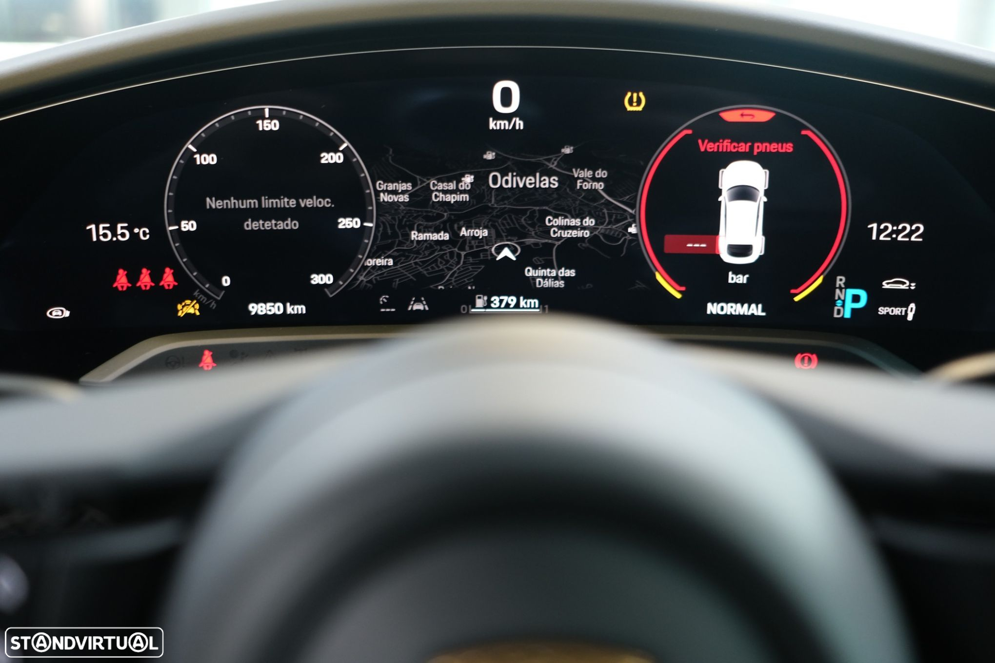 Porsche Taycan Cross Turismo 4S - 11