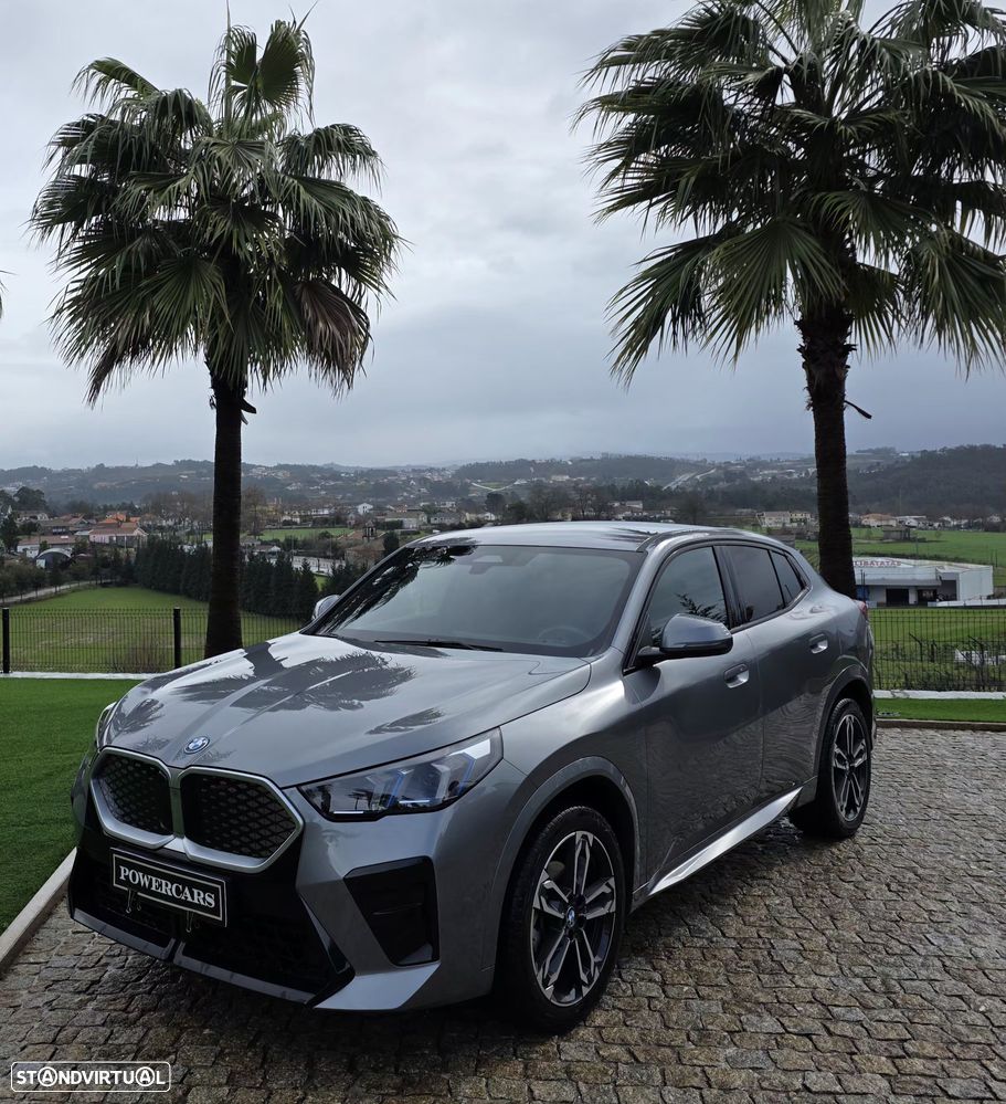 BMW iX2 eDrive20 Pack Desportivo M - 10