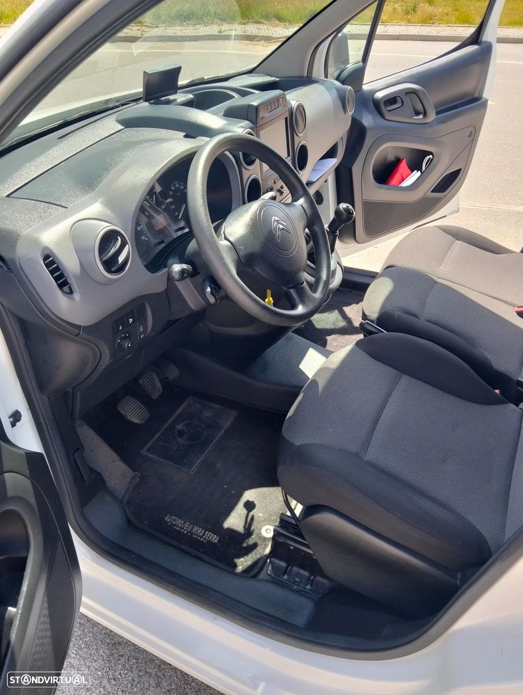 Citroën BERLINGO 1.6HDI LONGA 3 LUG - 11