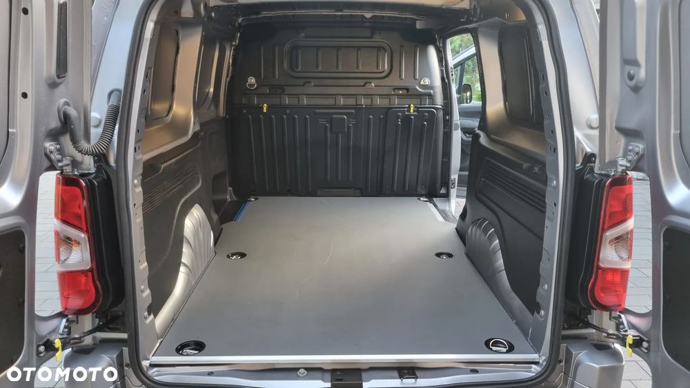 Toyota Proace City - 16