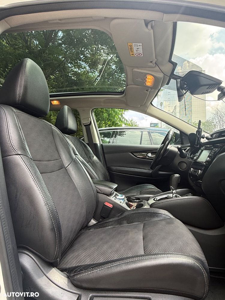 Nissan Qashqai 1.6 DCI Xtronic TEKNA - 24