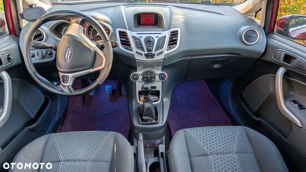 Ford Fiesta - 17