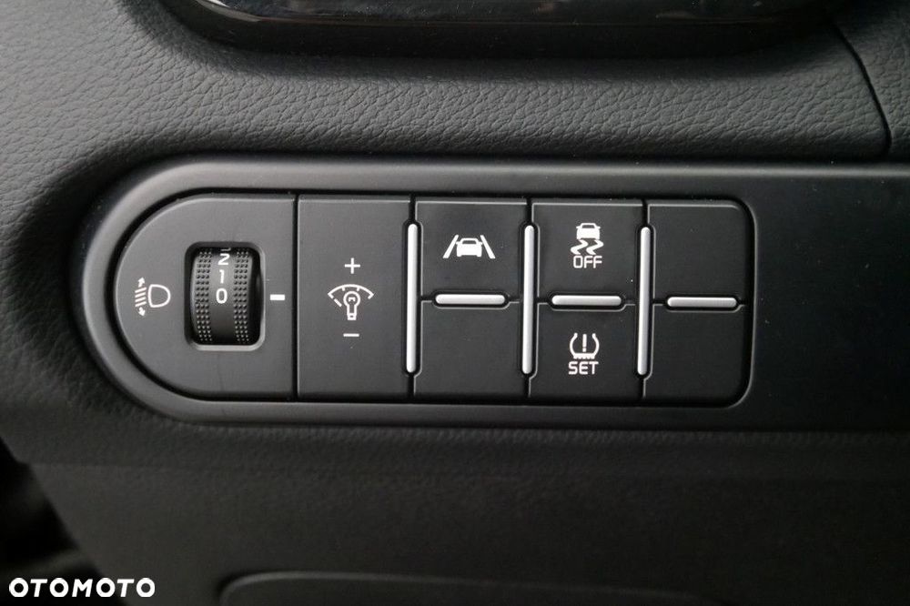 Kia Ceed - 27