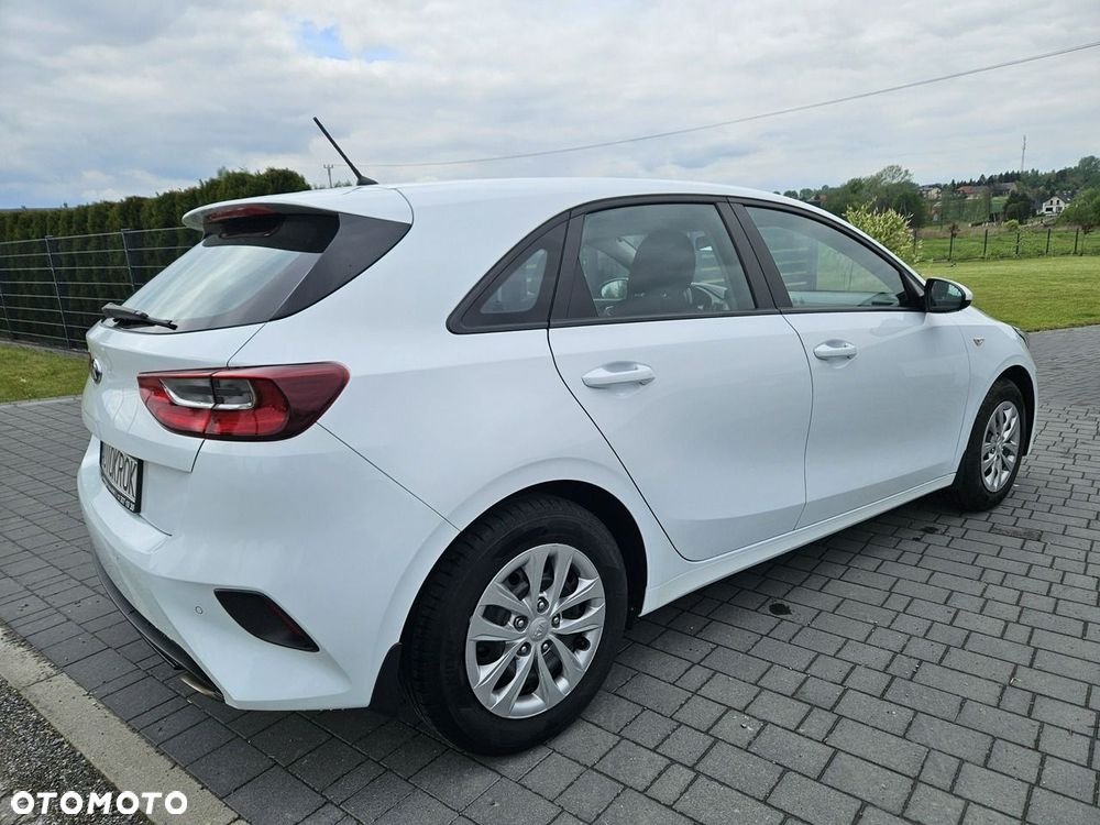 Kia Ceed - 4