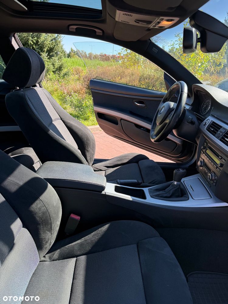 BMW Seria 3 320i - 15