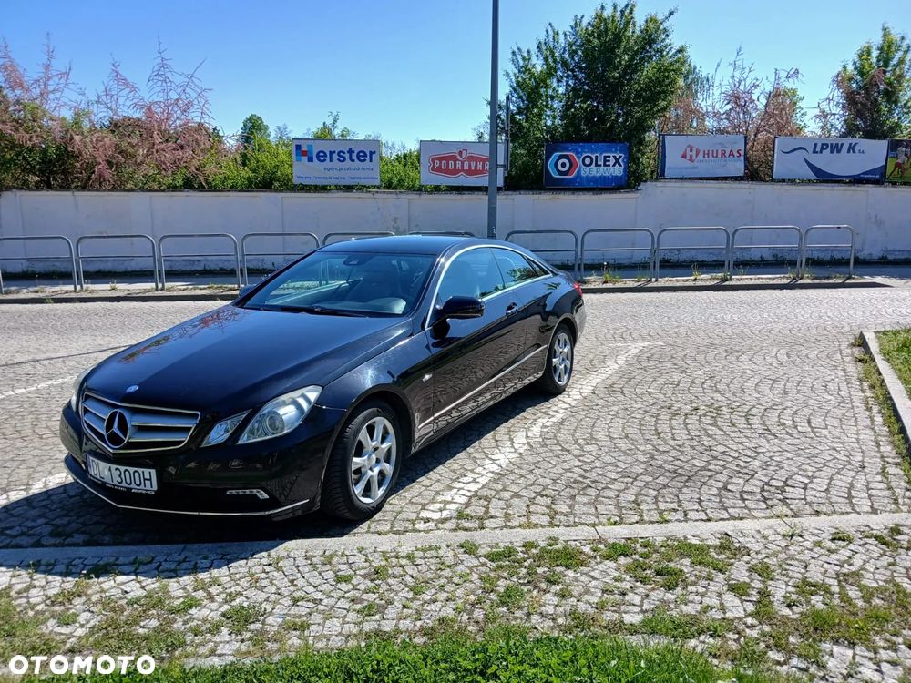Mercedes-Benz Klasa E 250 CGI BlueEffICIENCY - 2