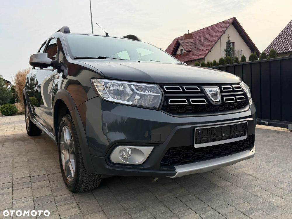 Dacia Sandero Stepway TCe 90 (S&S) Essential - 8