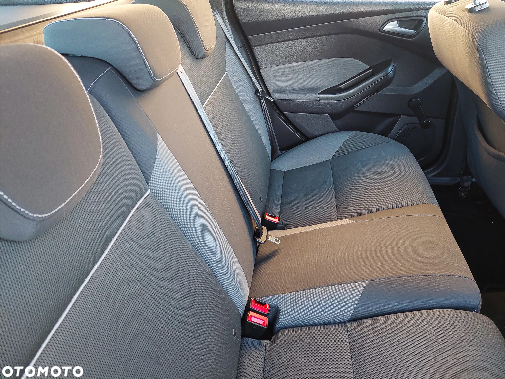 Ford Focus 1.6 Edition - 34