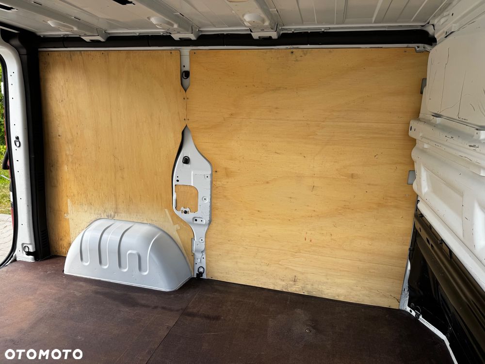 Renault TRAFIC - 16