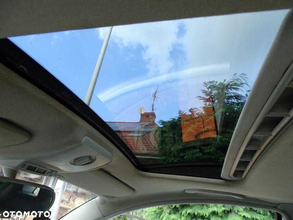 Volkswagen New Beetle 1.6 - 14