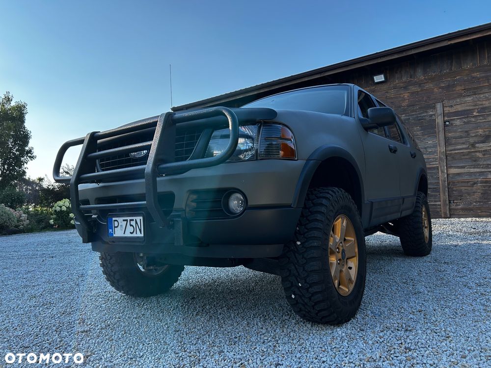 Ford Explorer 4.6 - 6