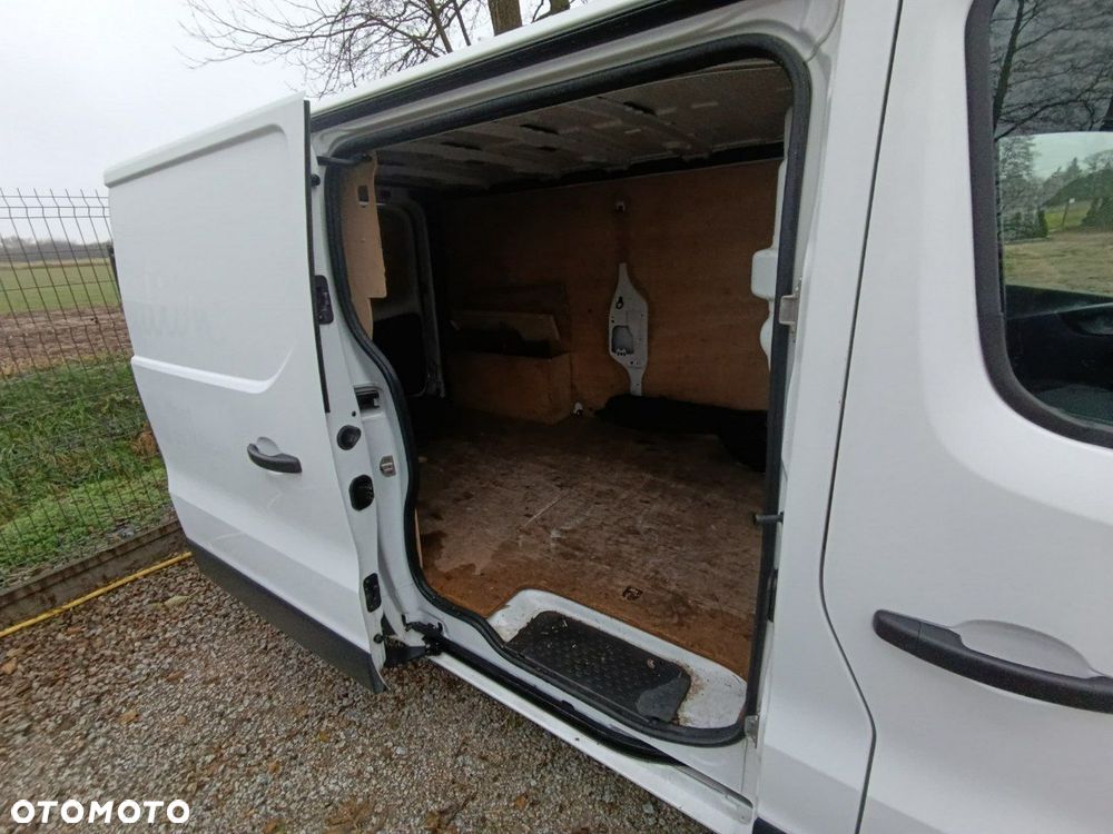 Opel Vivaro - 22