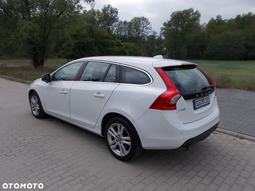 Volvo V60 D4 Edition - 3