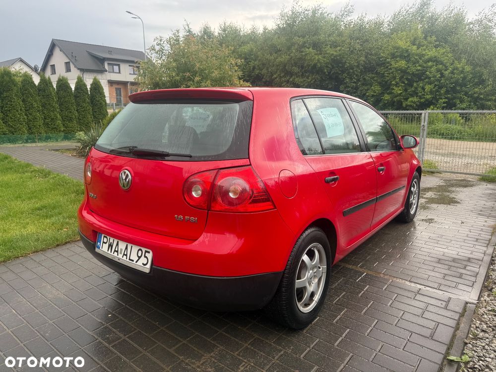 Volkswagen Golf 1.6 FSI Comfortline - 5