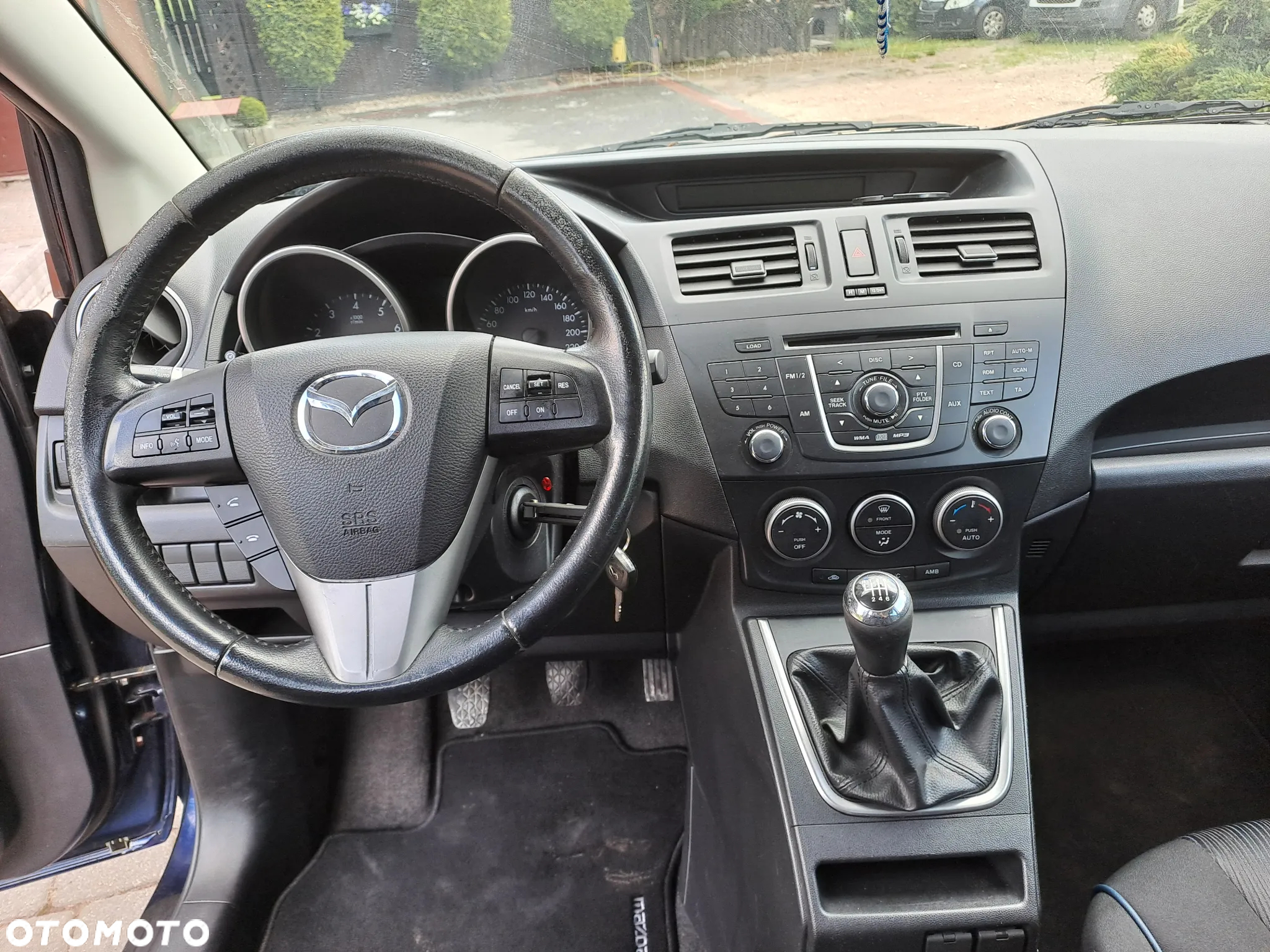 Mazda 5 - 10