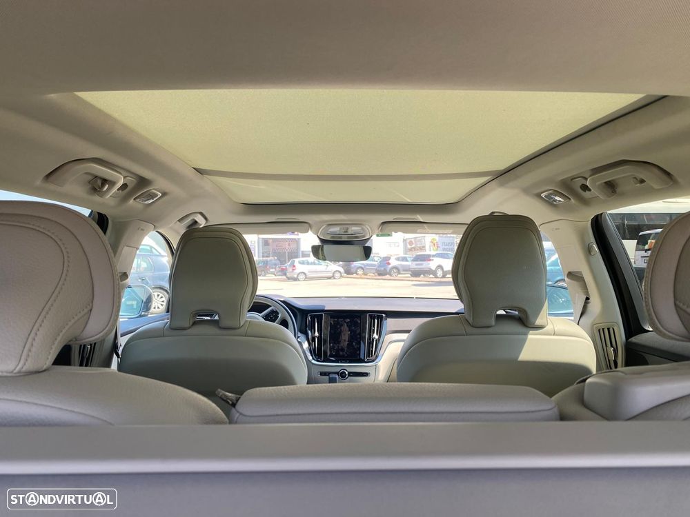 Volvo V60 2.0 T6 AWD TE Plus Bright - 26