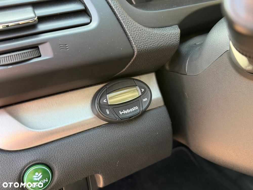 Honda CR-V 2.0i-VTEC 4WD Automatik Executive - 13