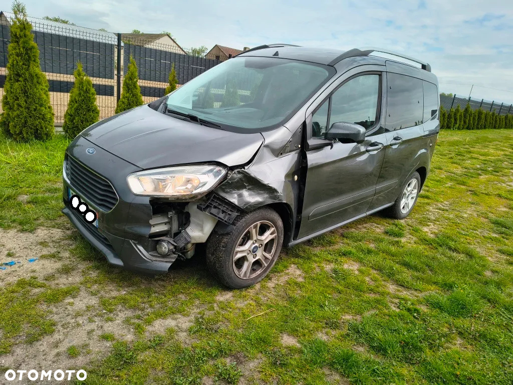Ford Tourneo Courier - 8