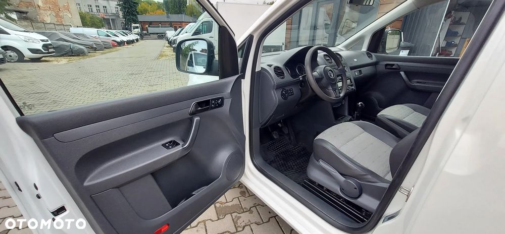 Volkswagen CADDY - 9