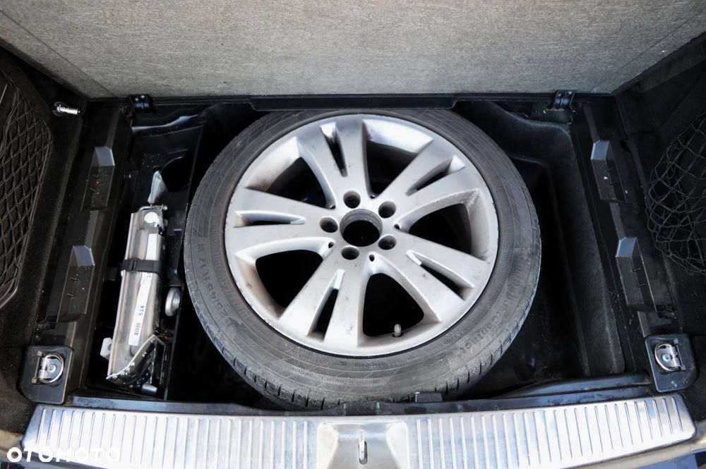 Mercedes-Benz Klasa C 180 Kompressor BlueEFFICIENCY Elegance - 22