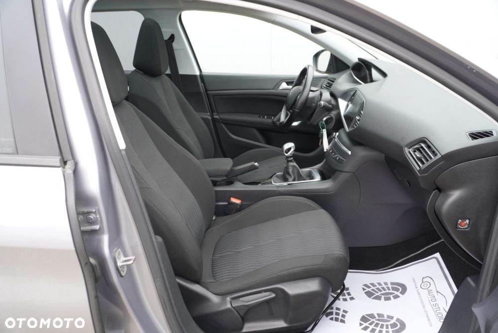 Peugeot 308 BlueHDi 120 Stop & Start Business-Line - 6