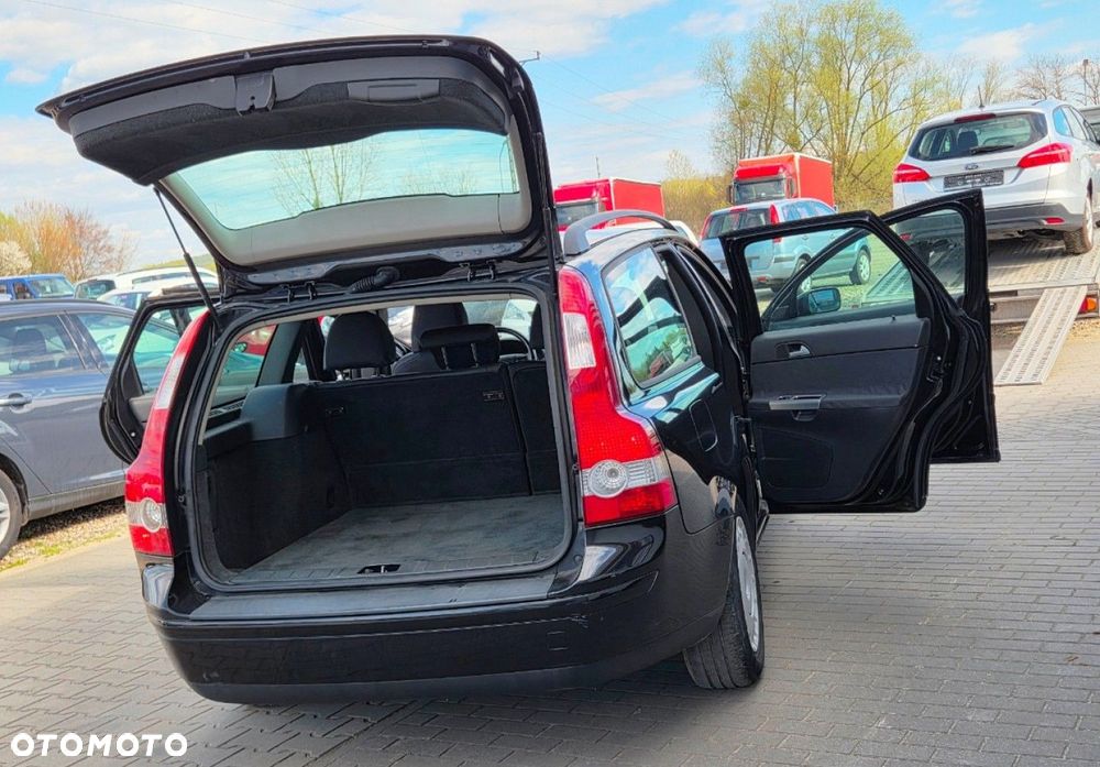 Volvo V50 - 35