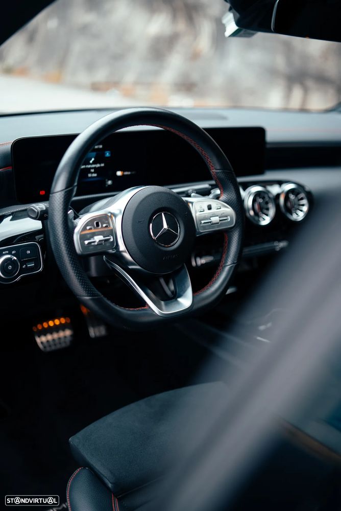 Mercedes-Benz CLA 250 e Shooting Brake AMG Line - 30
