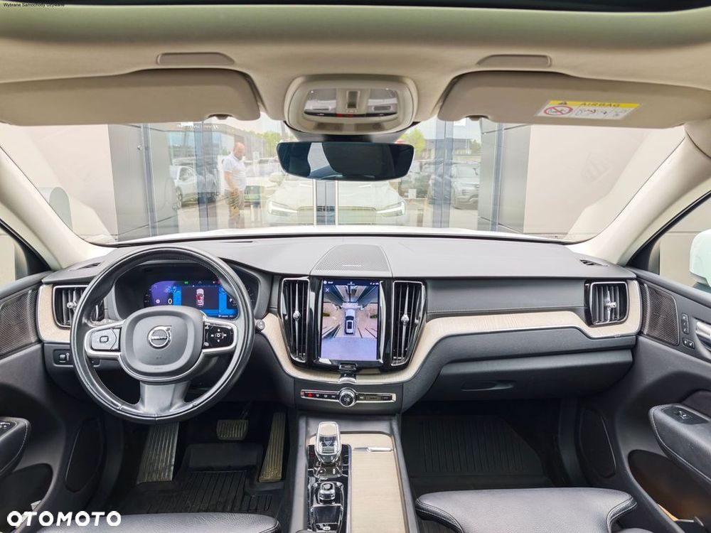 Volvo XC 60 B4 D AWD Plus Bright - 3