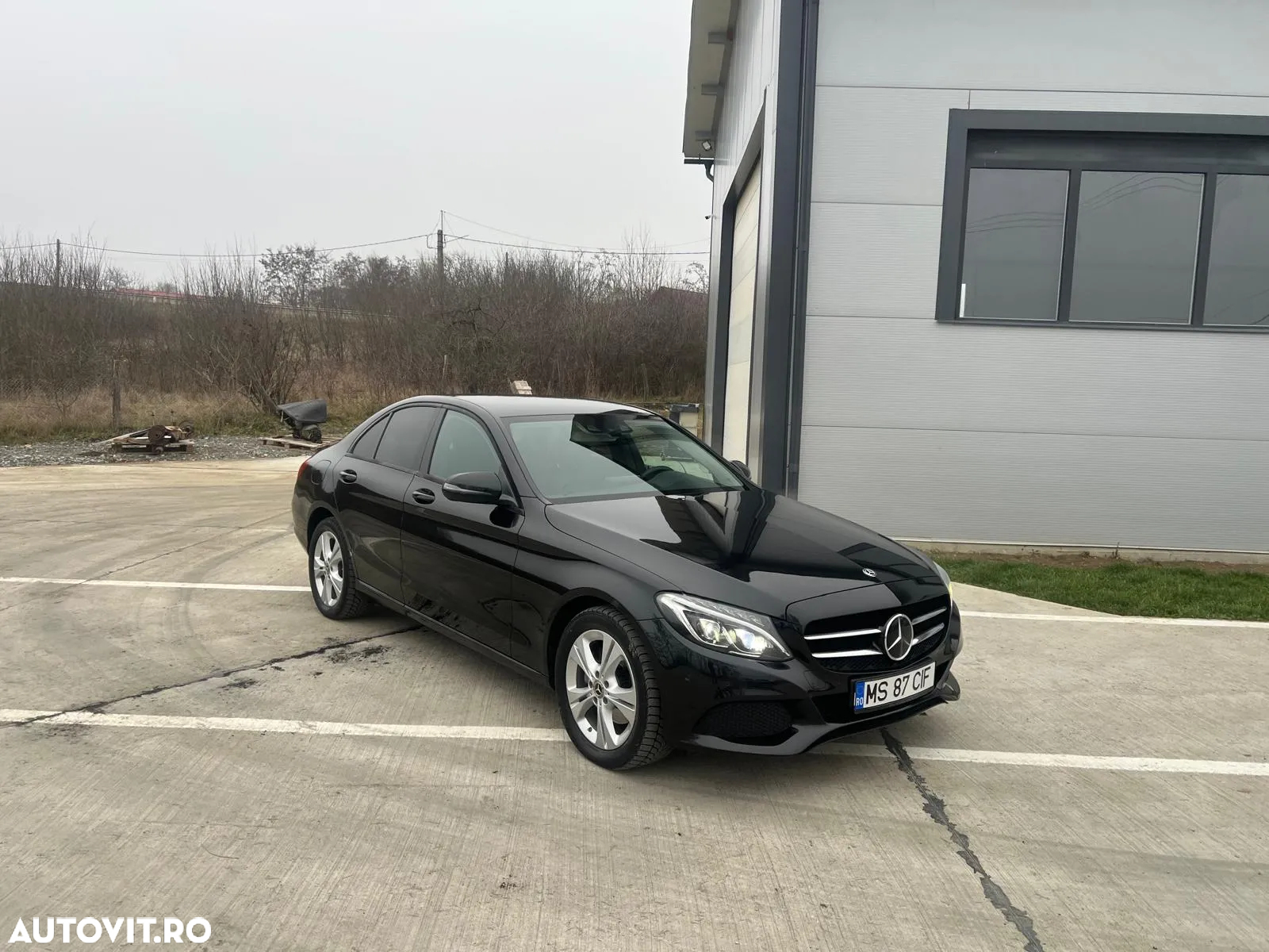 Mercedes-Benz C 220 d 4Matic 9G-TRONIC - 3