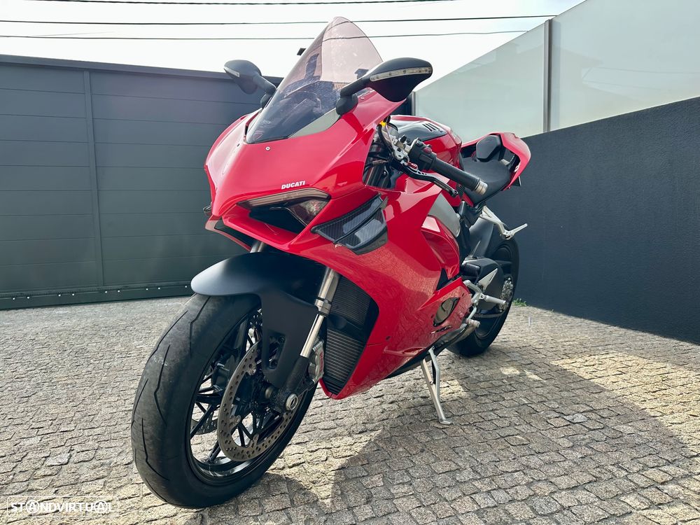 Ducati Panigale V4 S - 1
